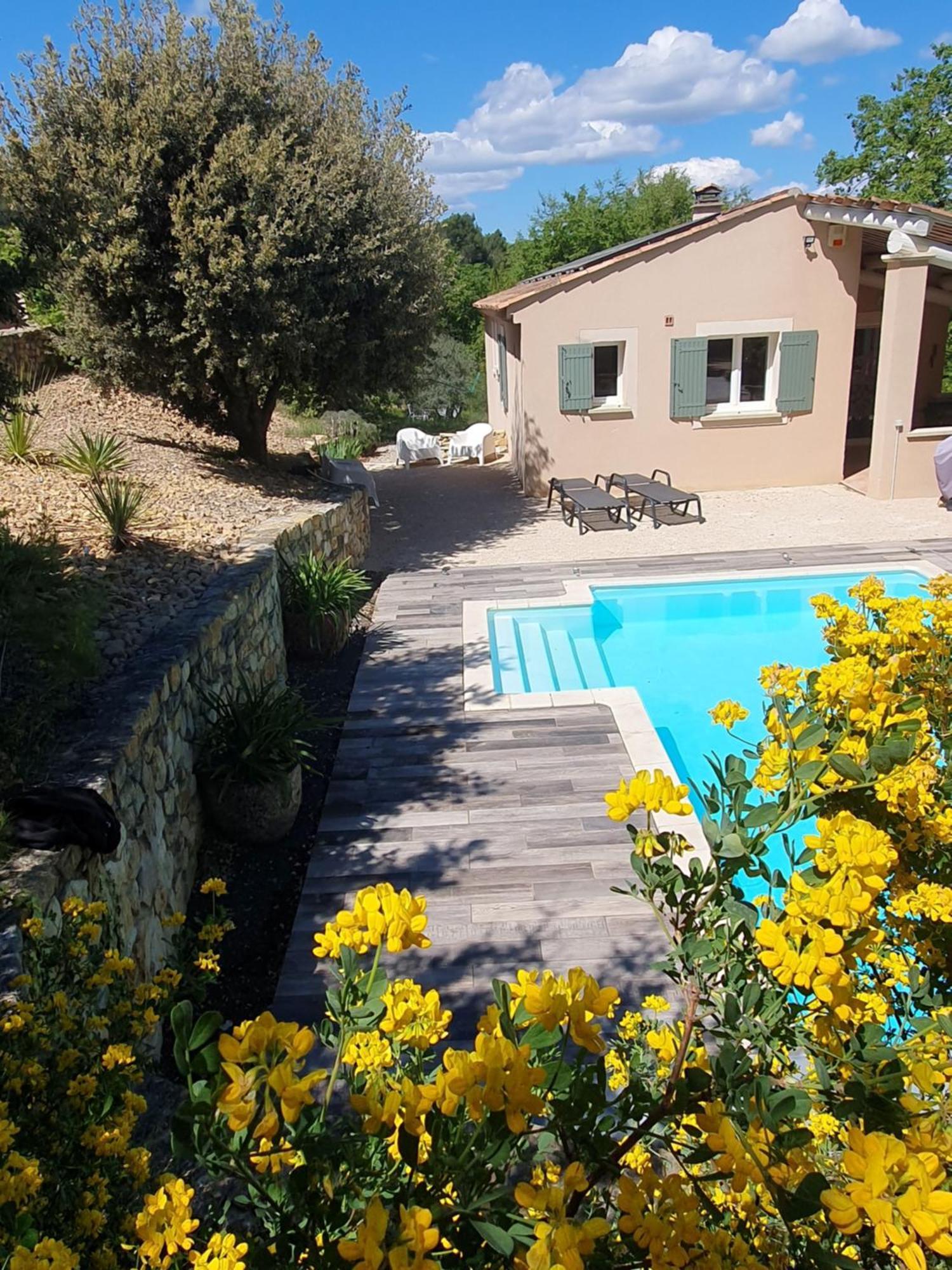 Le Soleil Du Ventoux Villa Entrechaux Exterior photo